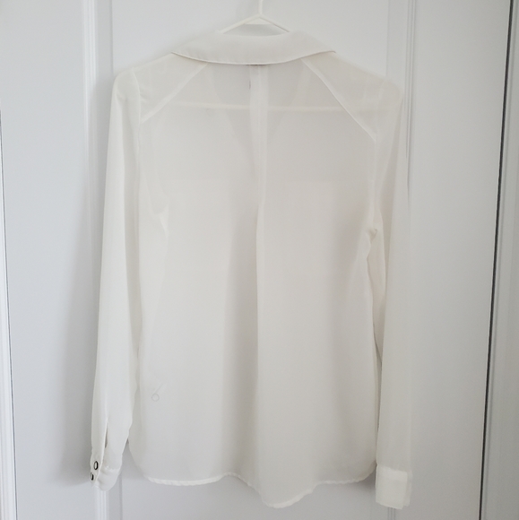 GUC Dynamite Chiffon Button-up Blouse - Picture 3 of 5